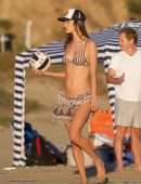 Alessandra Ambrosio Playing on the Beach in Santa Monica