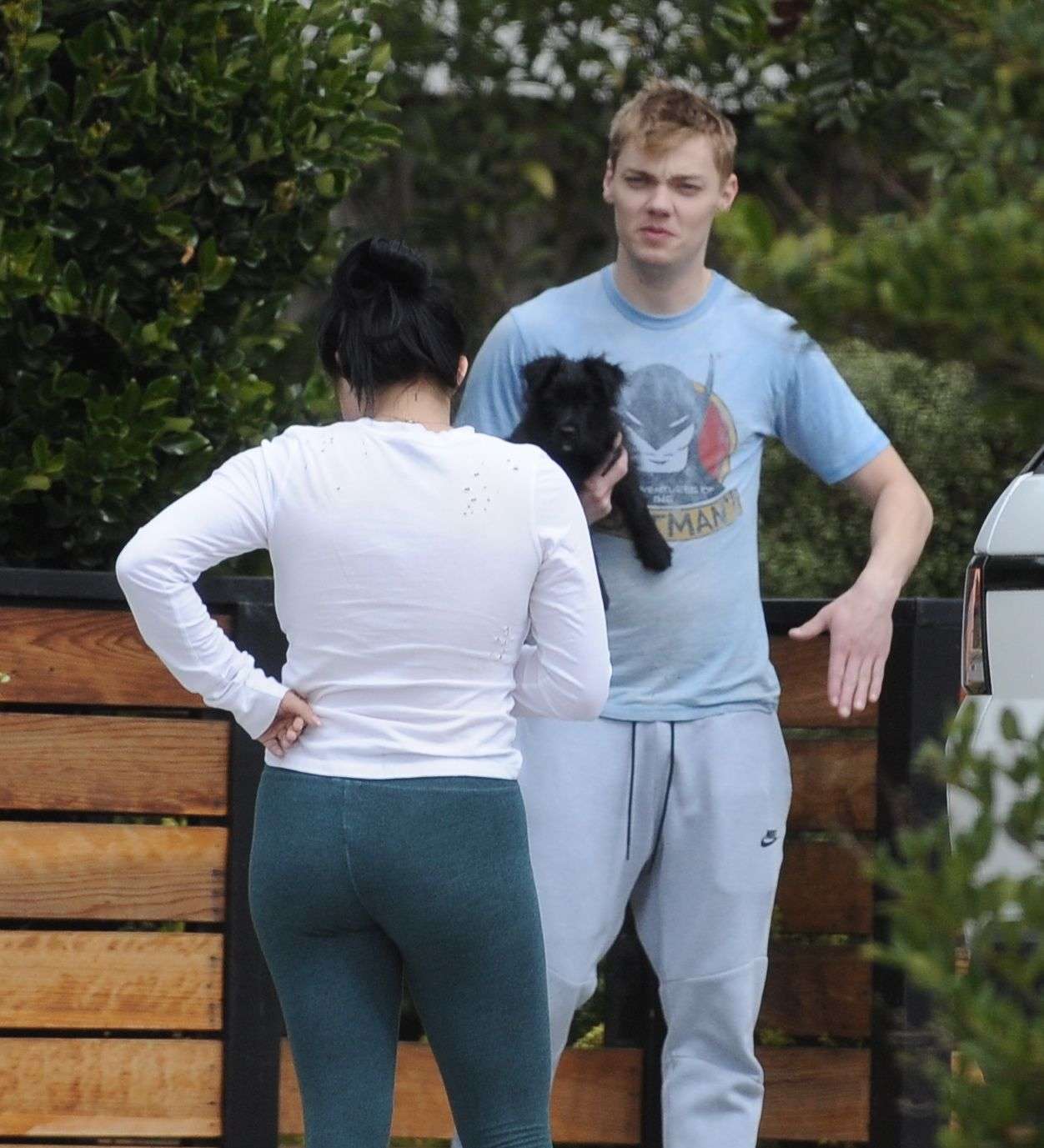 Ariel Winter Booty, Out With Her Boyfriend and Dog in Los Angeles