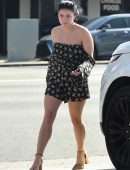 Ariel Winter Leggy, Outside Joan's on Third in Los Angeles