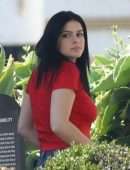 Ariel Winter in Jeans, Outside 901 Salon in West Hollywood