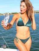 Farrah Abraham Booty, Getting Friendly with her Trainer on a Yacht in Miami