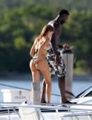 Farrah Abraham Booty, Getting Friendly with her Trainer on a Yacht in Miami