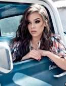 Hailee Steinfeld in Harper’s Bazaar Singapore - November 2018