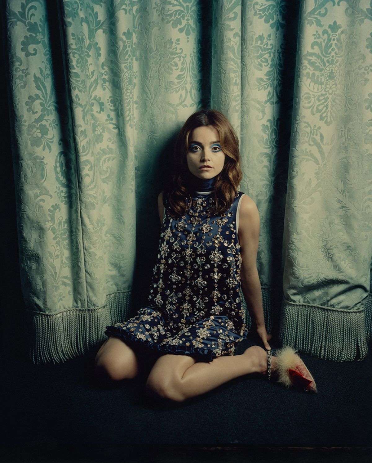 Jenna Louise Coleman in Rollacoaster Autumn/Winter 2018