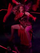 Jennifer-Lopez-Performing-Live-Onstage-in-Las-Vegas-13