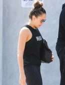 Jessica Alba Booty in Tights Outside a Gym in West Hollywood