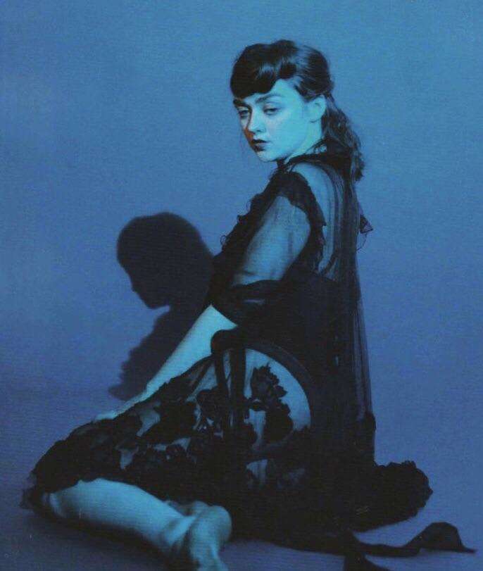 Maisie Williams - Heroine Magazine - October 2018
