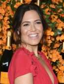 Mandy Moore - Veuve Clicquot Polo Classic in Los Angeles