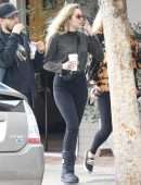 Miley Cyrus Shopping for Organic Baby Clothes at Hankie Babies in Studio City