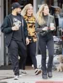 Miley Cyrus Shopping for Organic Baby Clothes at Hankie Babies in Studio City