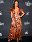 Minka Kelly at the Premiere of DC UNIVERSE's Titans World in NYC