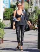 Sarah Hyland Cleavage, Out in Los Angeles