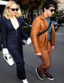 Sophie Turner Cleavage, Out and About in Paris