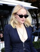 Sophie Turner Cleavage, Out and About in Paris