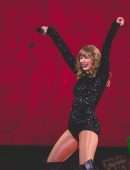 Taylor Swift - Reputation Stadium Tour in Arlington, Texas