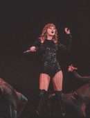 Taylor Swift - Reputation Stadium Tour in Arlington, Texas