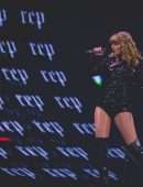 Taylor Swift - Reputation Stadium Tour in Arlington, Texas