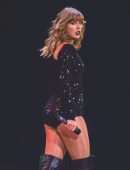 Taylor Swift - Reputation Stadium Tour in Arlington, Texas