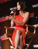 Teri Hatcher at 'Lois and Clark' 25th Anniversary Panel at New York Comic Con 2018
