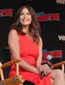 Teri Hatcher at 'Lois and Clark' 25th Anniversary Panel at New York Comic Con 2018