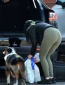 Ariel Winter taking her Dog to the Vet in Sherman Oaks