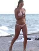 Francesca Brambilla in Pink Bikini at Miami Beach