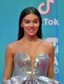 Hailee Steinfeld Leggy at MTV EMAs 2018 in Bilbao