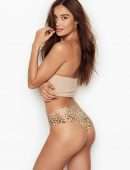 Kelsey-Merritt-in-Victoria’s-Secret-Lingerie-Photoshoot-24