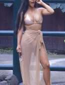 Kim-Kardashian-304