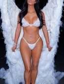 Kim, Kourtney and Khloe Kardashian, Kendall and Kylie Jenner in Sexy Lingerie Photoshoot