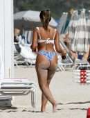Sofia Jamora Booty Photoshoot Candids in Miami Beach