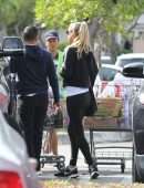 Anna Kournikova Shopping at Costco in Miami