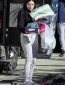 Ariel Winter Belly, Returning Home in Los Angeles