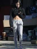 Ariel Winter Belly, Returning Home in Los Angeles