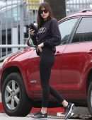 *EXCLUSIVE* Dakota Johnson heads to the Gym for a workout in Burbank
