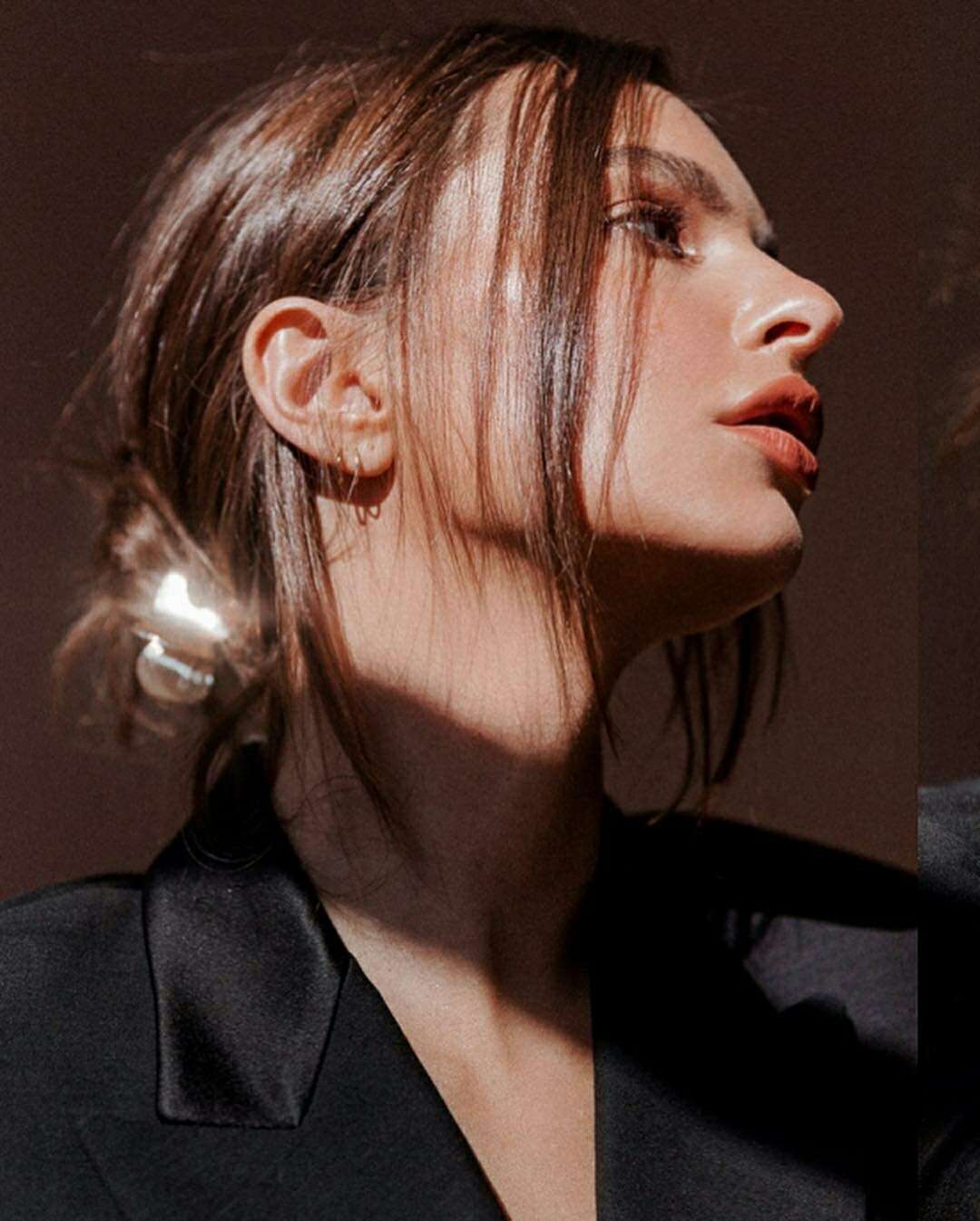 Emily-Ratajkowski-for-Into-The-Gloss-Photoshoot-5