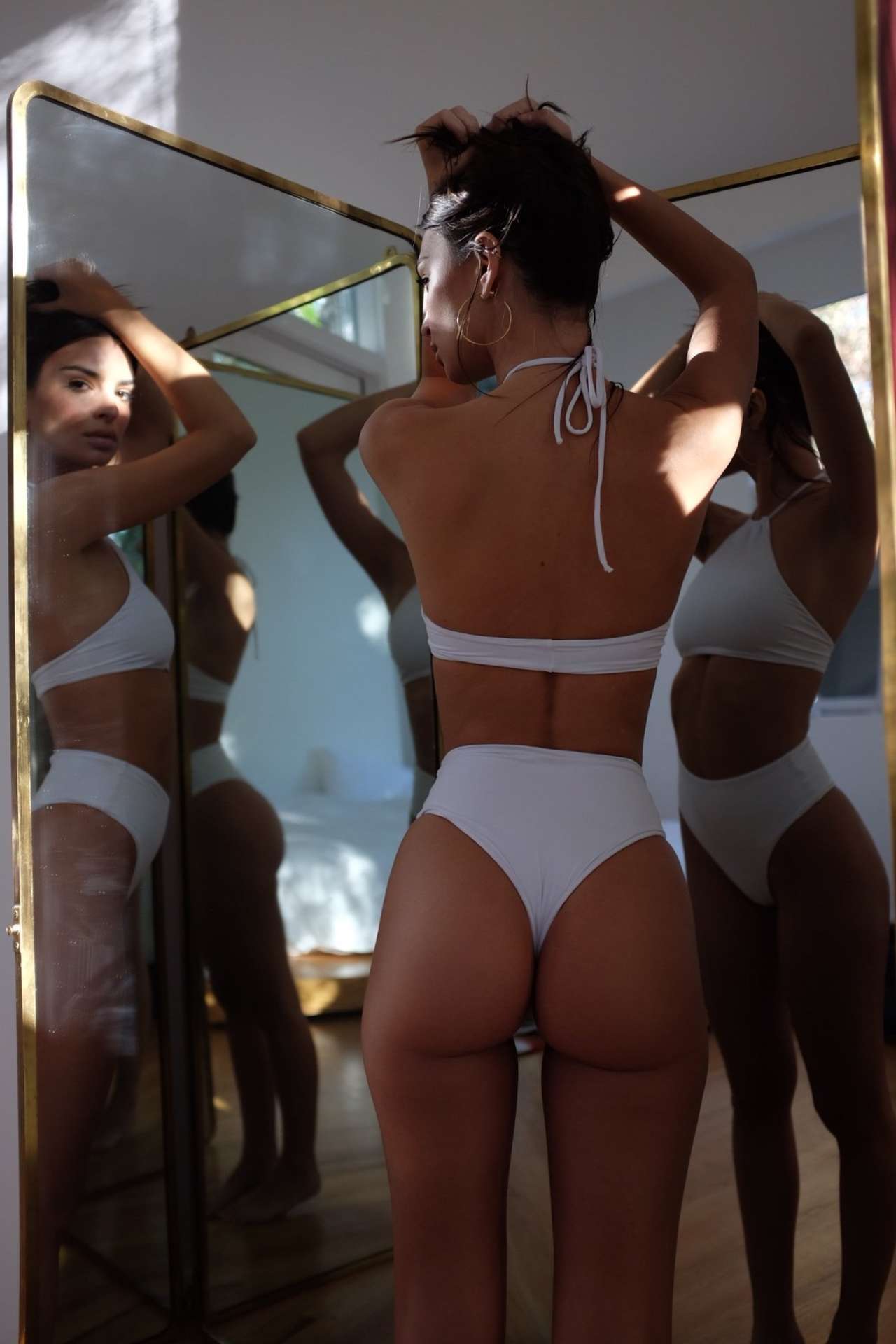 Emily Ratajkowski - Inamorata Swim - December 2018