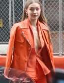 Gigi Hadid – Braless Candids in New York