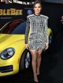 Hailee Steinfeld at the Premiere of Paramount Pictures' "Bumblebee" in Hollywood