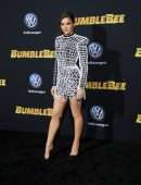 Hailee Steinfeld at the Premiere of Paramount Pictures' "Bumblebee" in Hollywood
