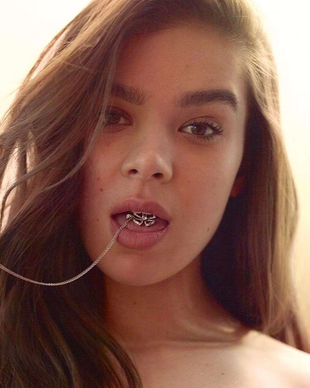Hailee Steinfeld in The New York Times Style Magazine Singapore - January 2019