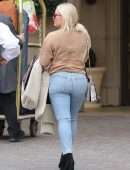 Hilary Duff Booty, Out in Beverly Hills