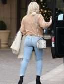 Hilary Duff Booty, Out in Beverly Hills