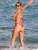 Jasmine Sanders Booty in Bikini on Beach in Miami