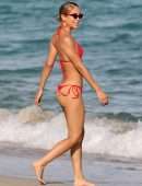 Jasmine Sanders Booty in Bikini on Beach in Miami
