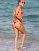 Jasmine Sanders Booty in Bikini on Beach in Miami