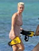 Katy Perry in Swimsuit at the Beach in Hawaii