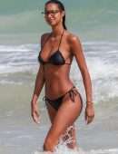 Lais Ribeiro Booty in Bikini on the Beach in Tulum