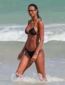 Lais Ribeiro Booty in Bikini on the Beach in Tulum