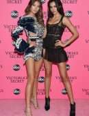 Lorena Rae - 2018 Victoria's Secret Viewing Party in NYC